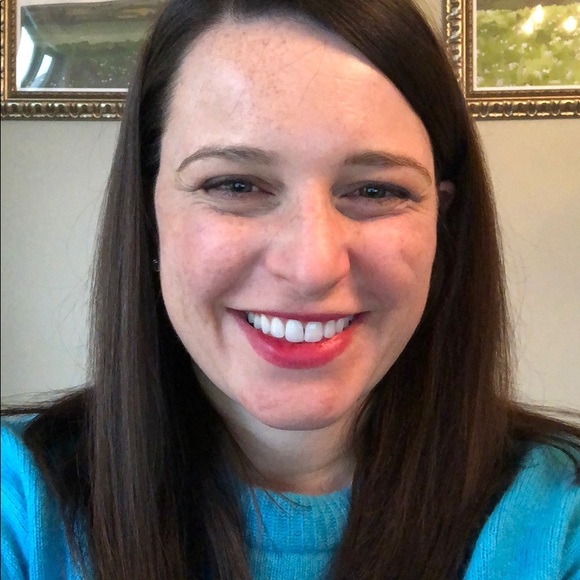 Meet your Posher, Kelly - Picture 2 of 2